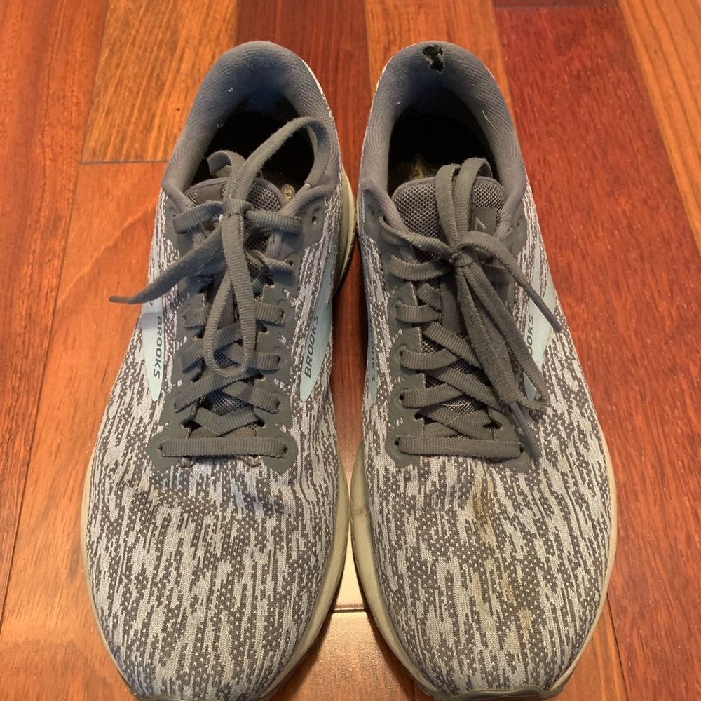 Brooks - Picture 2 of 6